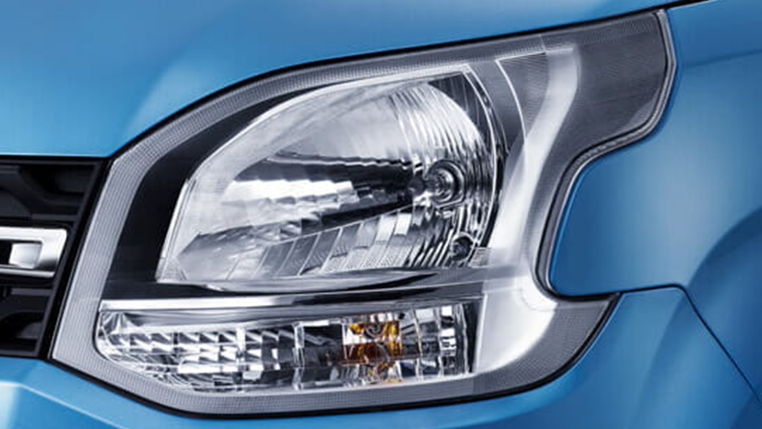 Unique Dual-Split Headlamps